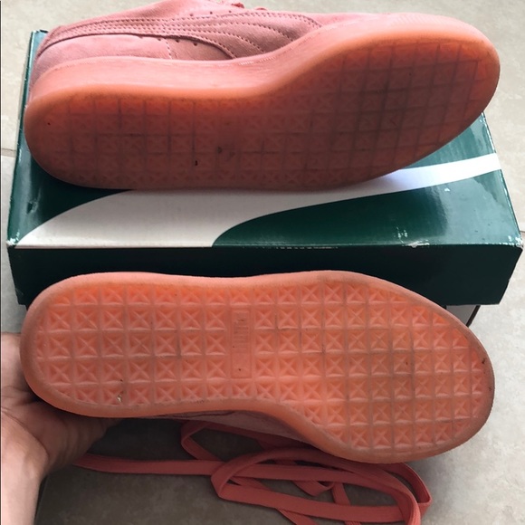 Pink Suede Pumas - Picture 3 of 4